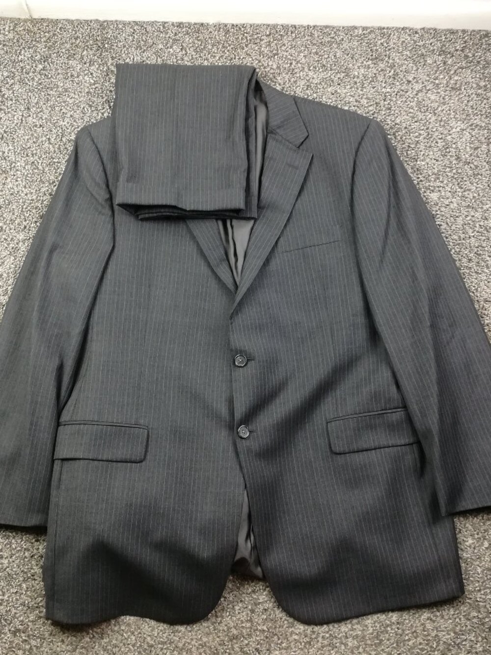 Hickey Freeman 46L Wool Pinstripe 2 PC Suit Milburn Gray Purple 38x31 USA Made